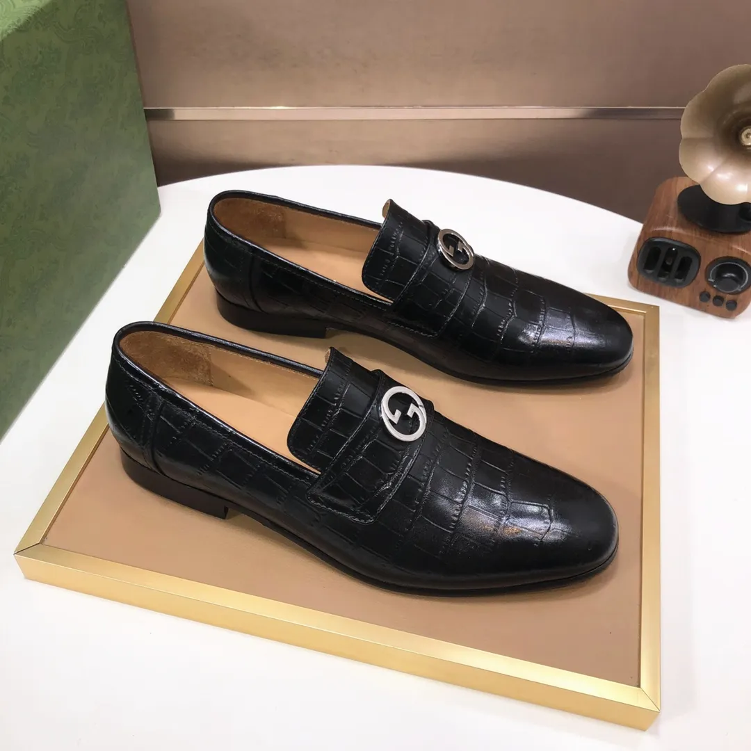Men's shoes 💰580💰[GUCCI—Gucci] The latest high-end version of Gucci. Official website new model. Available at the same time at counters, the uppers are made of original cowhide imported from Italy/matched with the original special material splicing design concept; "highlight, high-end, grade, extravagance" and exquisite workmanship (original mesh fabric) sole: original factory special outsole size (38-45) (custom-made 45 non-returnable)